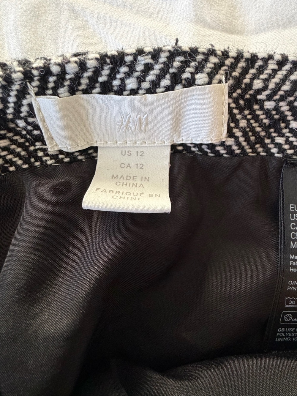 H&M Black and White Skirt - Picture 4 of 4